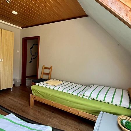 Franky House Am Nuerburgring Bed & Breakfast Quiddelbach Екстериор снимка