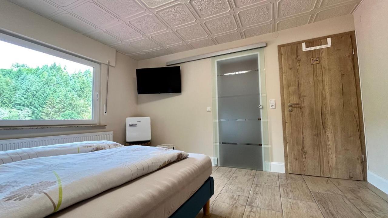 Franky House Am Nuerburgring Bed & Breakfast Quiddelbach Екстериор снимка