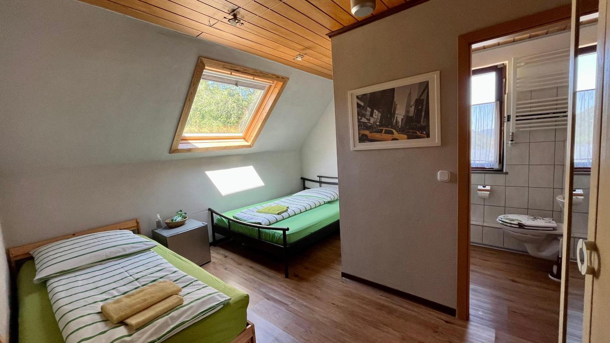 Franky House Am Nuerburgring Bed & Breakfast Quiddelbach Екстериор снимка