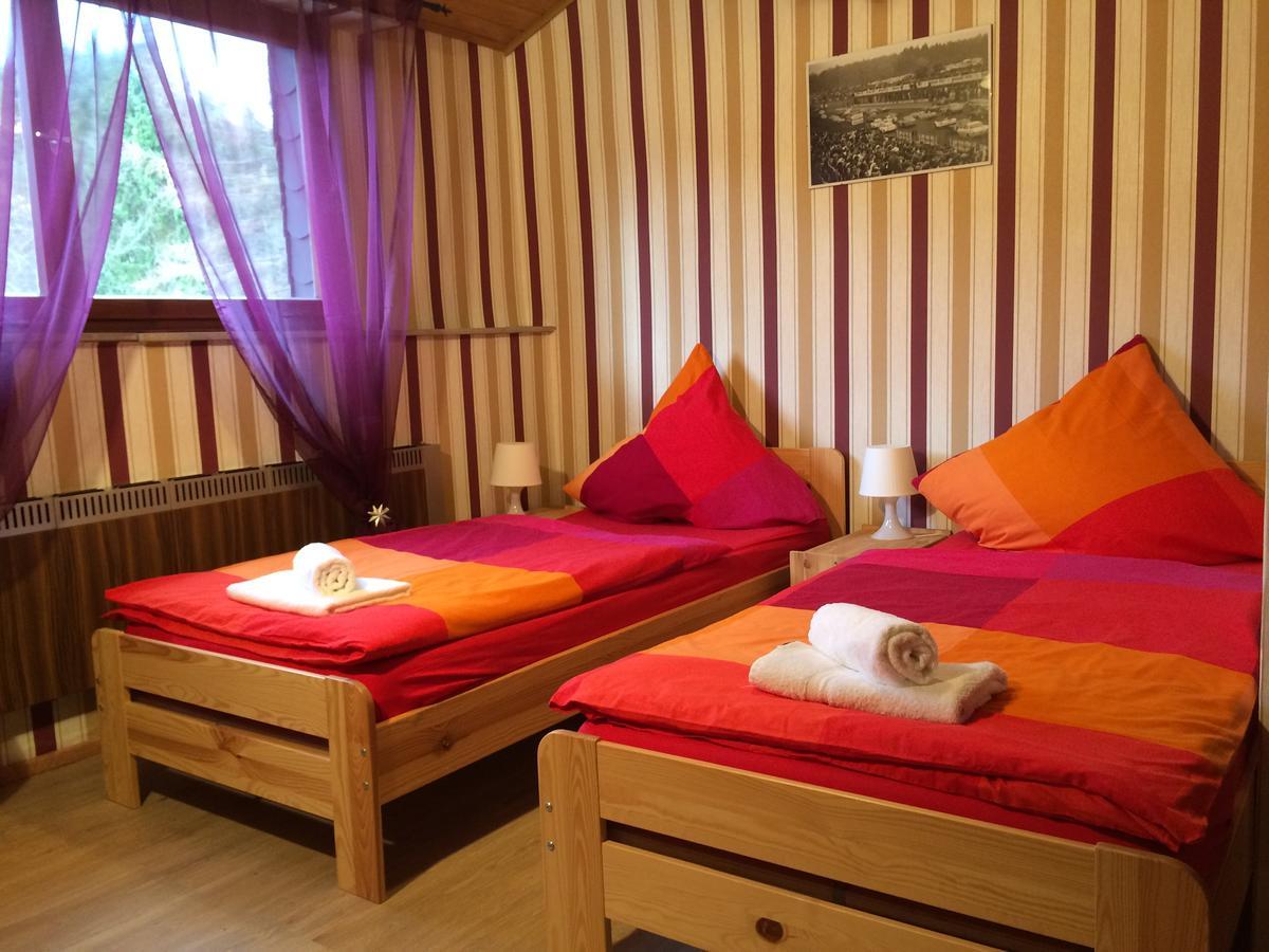 Franky House Am Nuerburgring Bed & Breakfast Quiddelbach Екстериор снимка