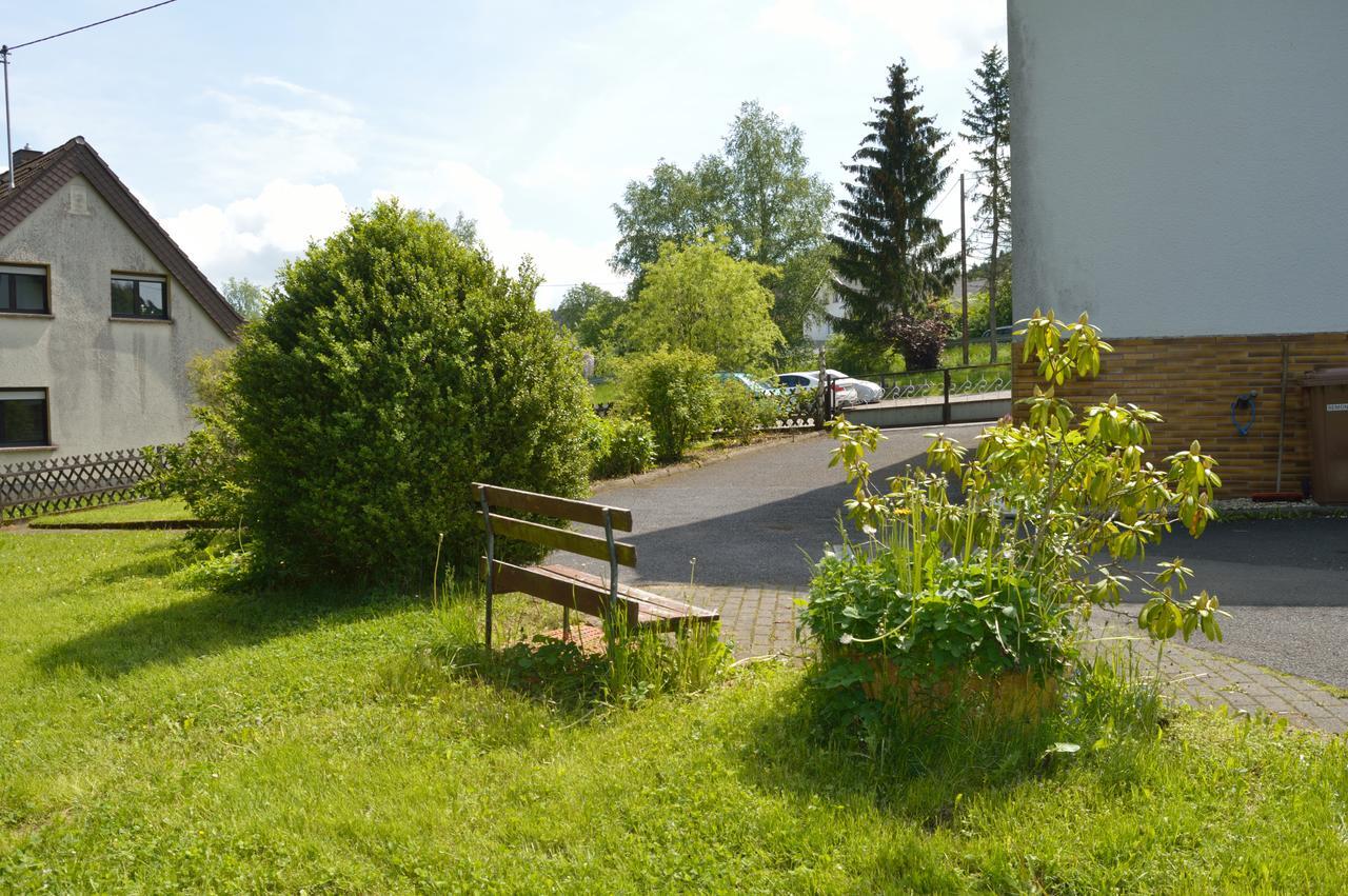 Franky House Am Nuerburgring Bed & Breakfast Quiddelbach Екстериор снимка